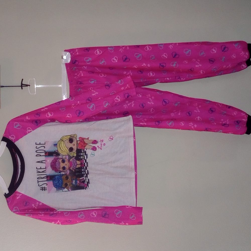 Price🔽L.O.L. Surprise! Pink and White Pajama Set